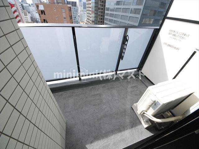 ルーエ天満橋のバルコニー