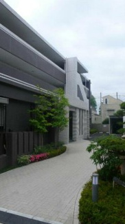 【外観】 | 鉄筋コンクリート造のがっちりとした建物。