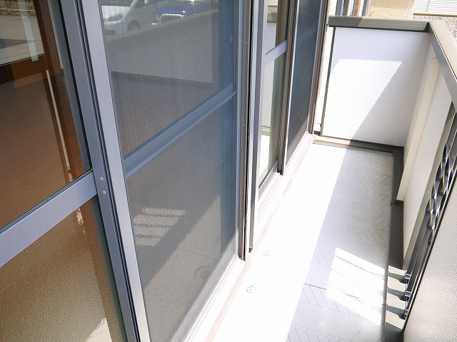 ラフィーネ結崎　Ａ棟のバルコニー|開放的で明るい空間を演出してくれるバルコニーです