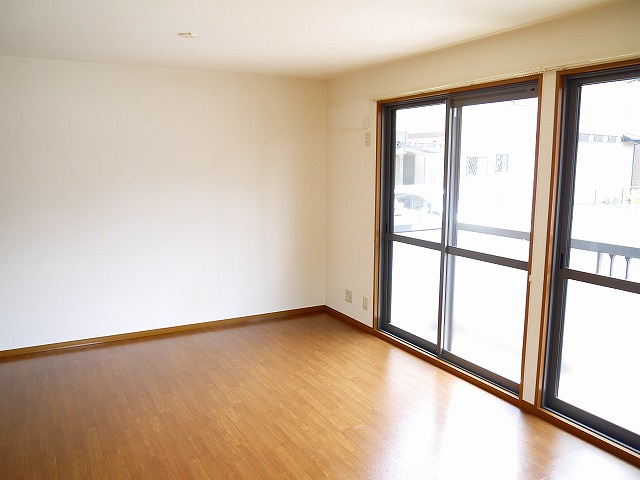 ラフィーネ結崎　Ａ棟の洋室|個人の部屋や寝室として使える洋室です