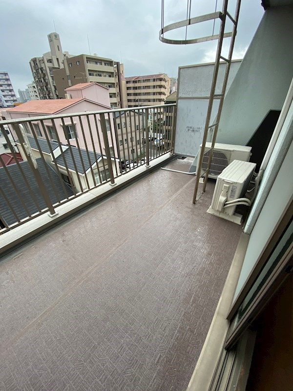 メゾン・ド・ヴィレ板宿のバルコニー