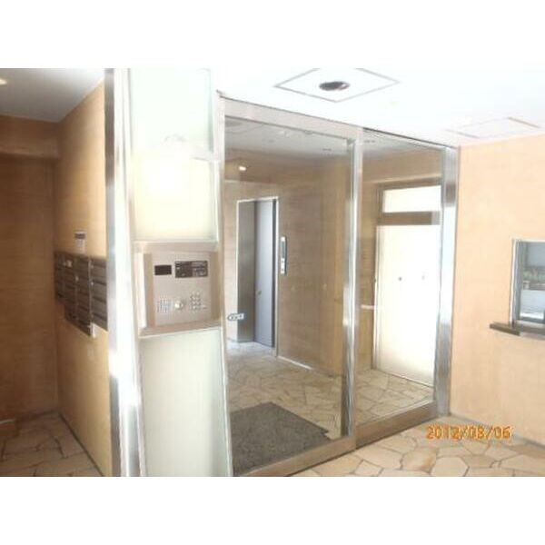 メゾン・ド・ヴィレ板宿のロビー