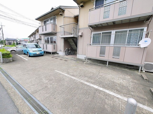 レジデンスボナール　Ⅰの駐車場|駐車場です