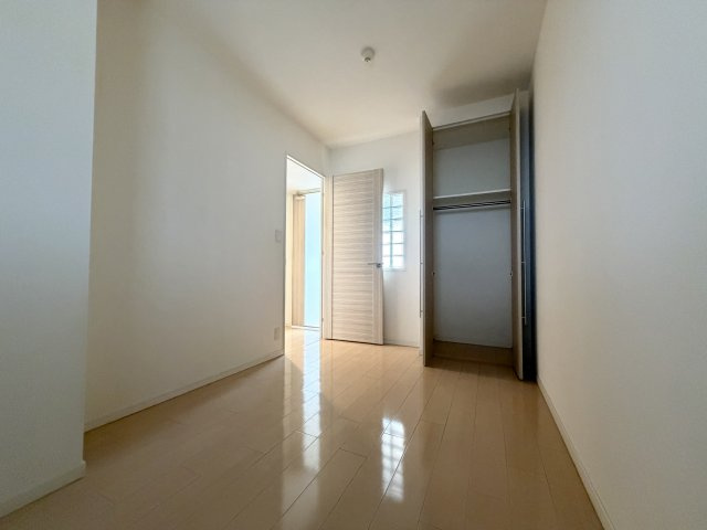 ネバーランド大津GRANBAY　5階の洋室|収納付です◎