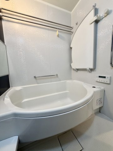 ネバーランド大津GRANBAY　5階の浴室|湯舟はゆったりとしたスペース◎