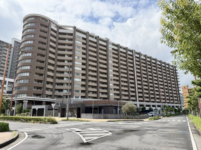 ネバーランド大津GRANBAY　5階の外観|総戸数：228戸の大規模マンションです◎