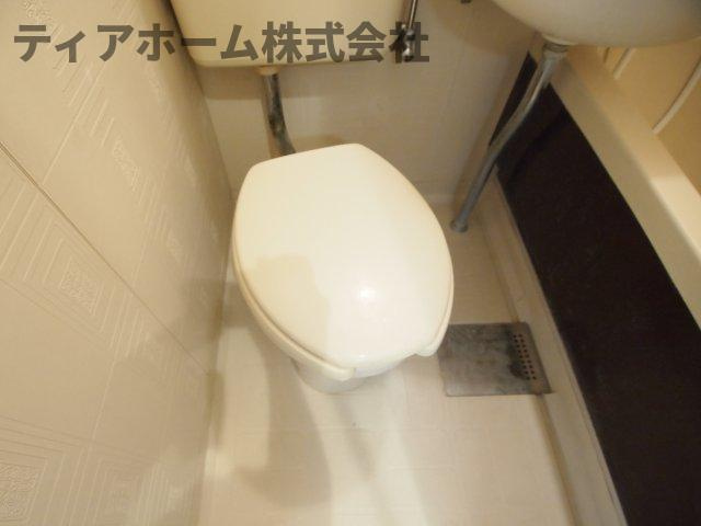香芝市逢坂２丁目の賃貸マンションのトイレ|落ち着いた色調のトイレです