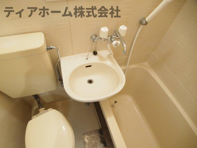 香芝市逢坂２丁目の賃貸マンションの独立洗面台|独立洗面台、朝の身支度には欠かせません