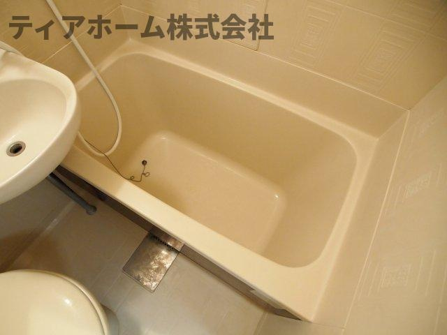 香芝市逢坂２丁目の賃貸マンションの浴室|ゆったり過ごせるお風呂です