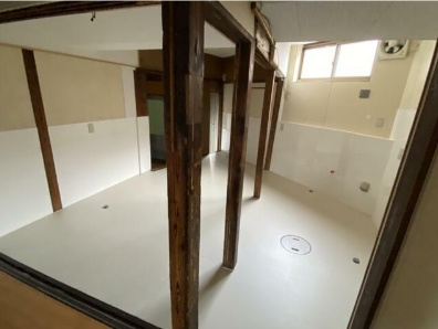 小山上総町店舗の内装