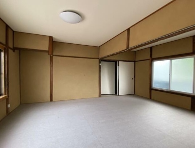 小山上総町店舗の居間・リビング