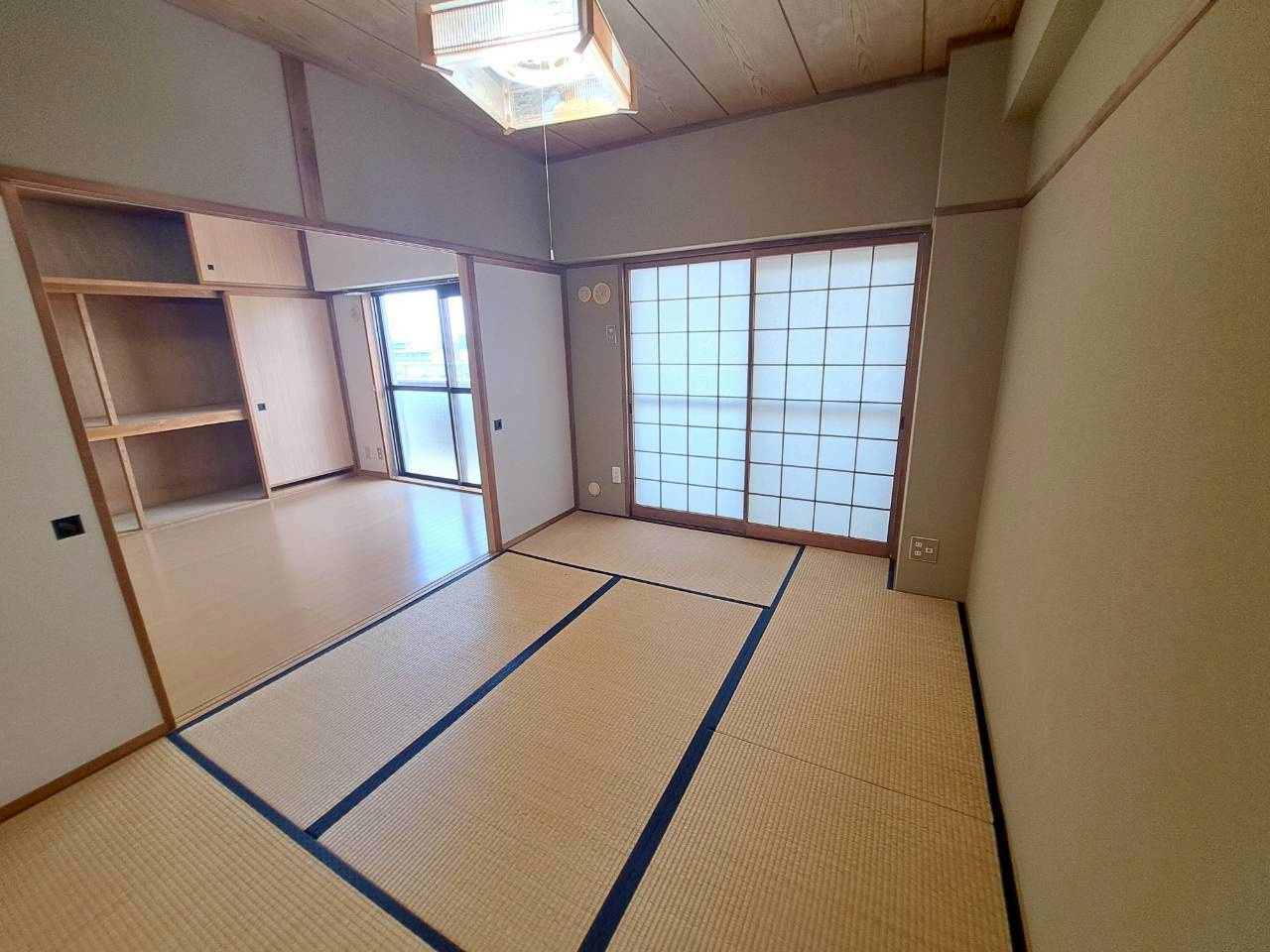 アーデル天神尾の和室