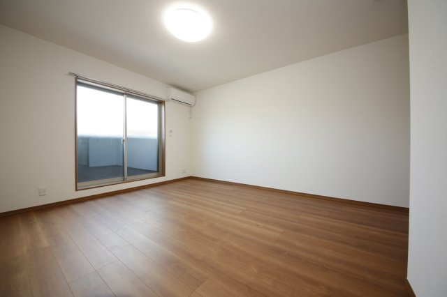 クレール上池田の寝室