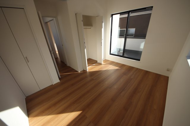 《仲介手数料無料》北区日進町１丁目35-41(全1戸)新築一戸建ての洋室|撮影日 2024年12月6日 13:00 晴れ