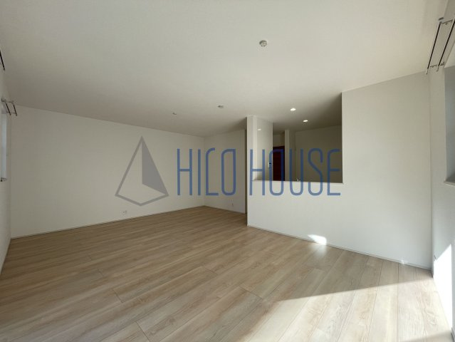 Sumai-to川越市かすみ野01の居間・リビング