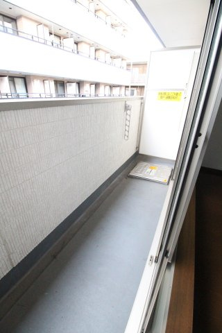 【バルコニー】 | コスモクレスト柴島