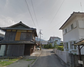 西条市氷見乙1736-4の前面道路含む現地写真