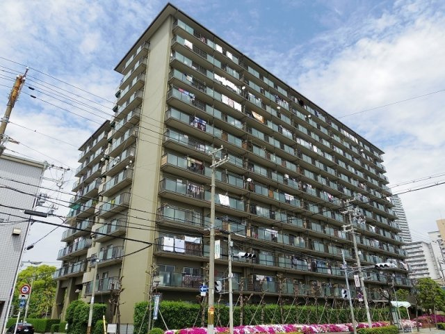 ルネ・パークプラザの外観