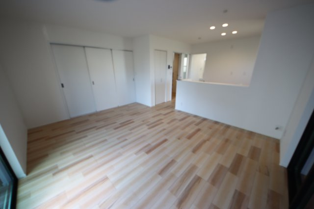 《仲介手数料無料》北区日進町２丁目55-1(全1戸)新築一戸建ての居間・リビング|撮影日 2024年12月23日 12:40 晴れ