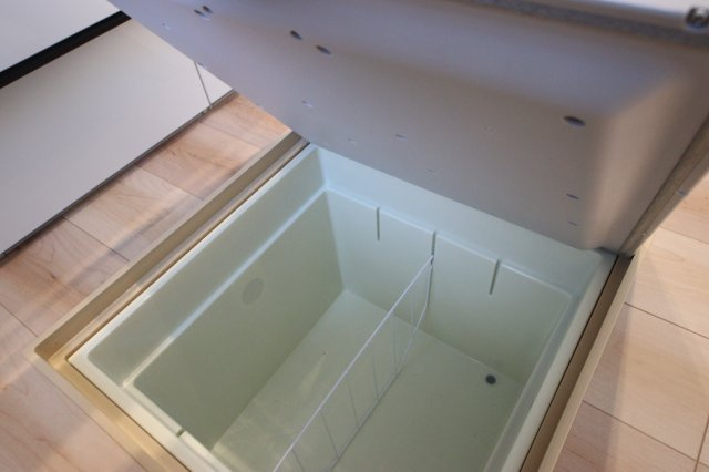 《仲介手数料無料》北区日進町２丁目55-1(全1戸)新築一戸建てのキッチン|撮影日 2024年12月23日 12:40 晴れ