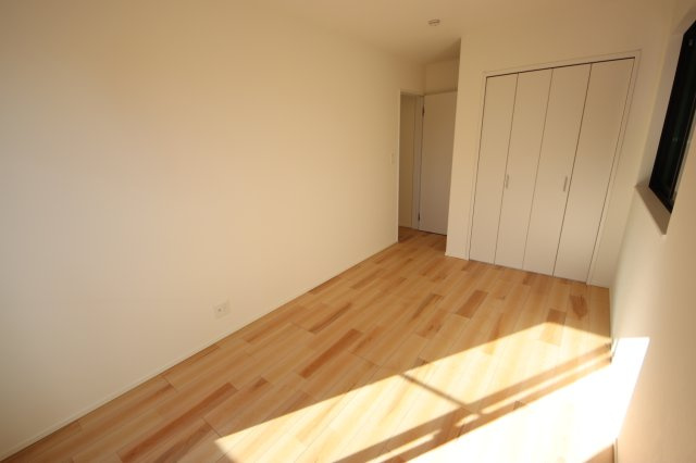 《仲介手数料無料》北区日進町２丁目55-1(全1戸)新築一戸建ての洋室|撮影日 2024年12月23日 12:40 晴れ