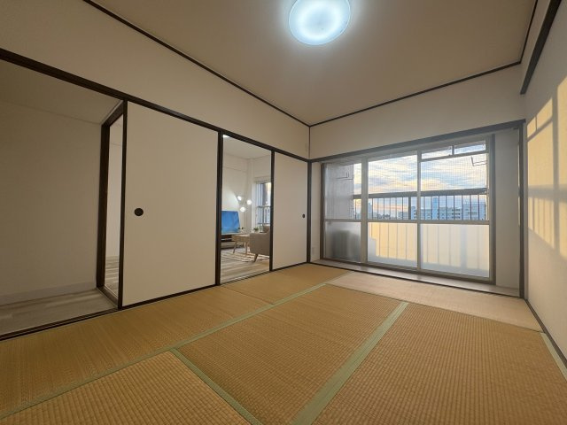 旭コーポB棟の和室