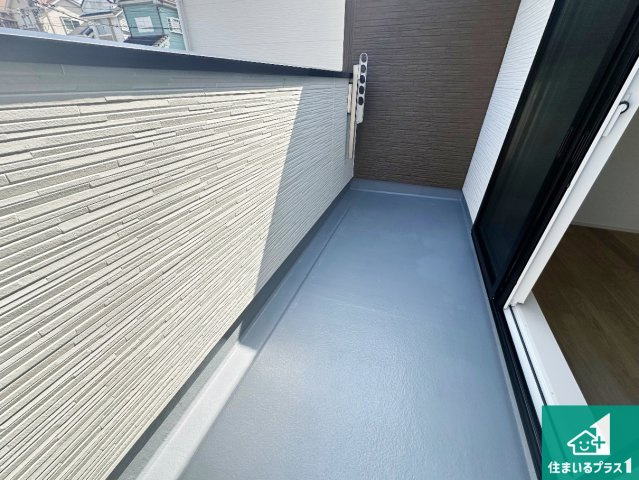 1日(土)2日(日)現地見学可能！　神戸市北区鈴蘭台北町　全3邸のバルコニー|日当たりのよいバルコニー！お部屋が開放的に！