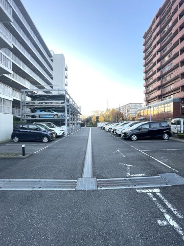 エム・ブランド船橋の駐車場
