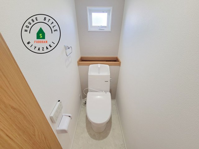 パティオニュータウン月見ヶ丘（6号棟）のトイレ|温水洗浄便座を完備しております。2ヶ所にトイレがあるのは朝の慌ただしい時間も安心です。