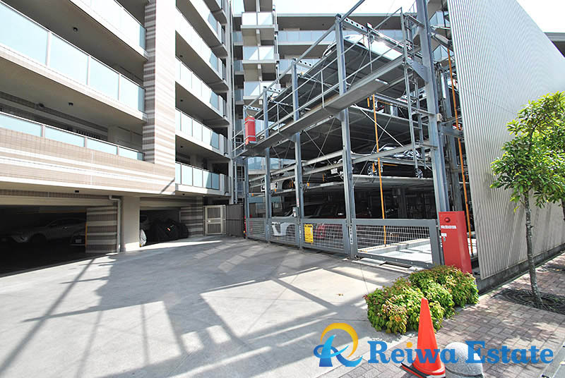 ウィルローズ茅ヶ崎の駐車場