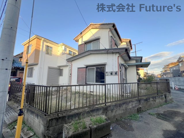 三郷市彦成1丁目　中古戸建の外観|三郷市彦成1丁目・中古戸建！角地に位置する開放的な立地