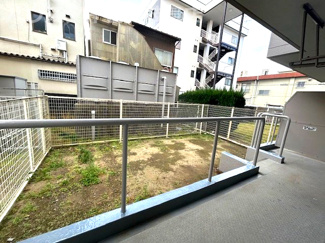 【庭】 | グリーンコーポ江南1階角部屋！リフォーム済み！24帖の広々リビングの2LDK！専用庭あります♪ | グリーンコーポ江南1階角部屋！リフォーム済み！24帖の広々リビングの2LDK！専用庭あります♪