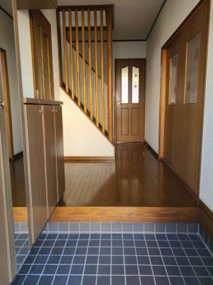【玄関】 | 田布施町麻郷奥中古戸建