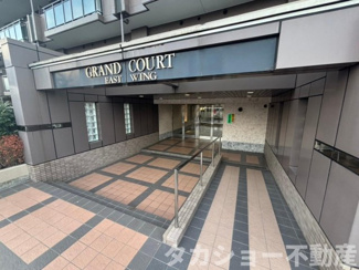 【エントランス】 | 落ち着いたエントランスです
