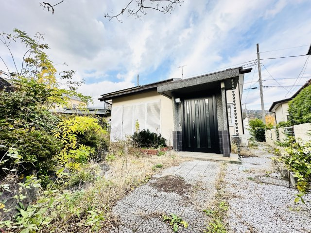 秦野市曽屋　敷地広々136坪リフォーム戸建の外観