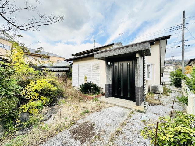 秦野市曽屋　敷地広々136坪リフォーム戸建の外観