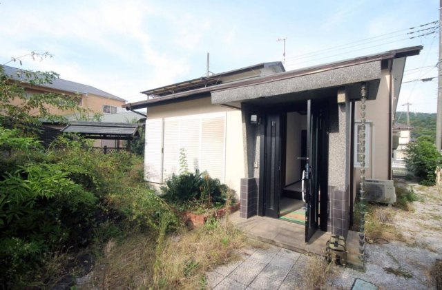 秦野市曽屋　敷地広々136坪リフォーム戸建の外観