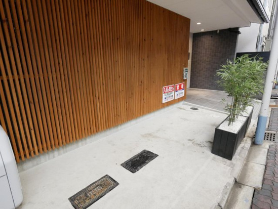 アビタシオン東山の駐車場|駐輪場