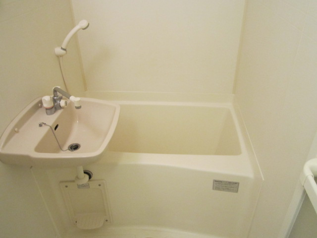 レオパレスフレンドパークの浴室|画像5