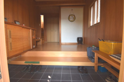 【玄関】 | 上川内町公佛 戸建