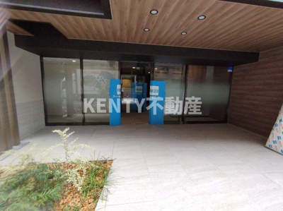 【エントランス】 | シーズンフラッツ大森エアリー | ゆとりのあるエントランスです