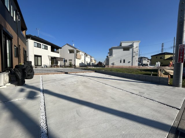 築浅中古　野田市関宿台町の駐車場