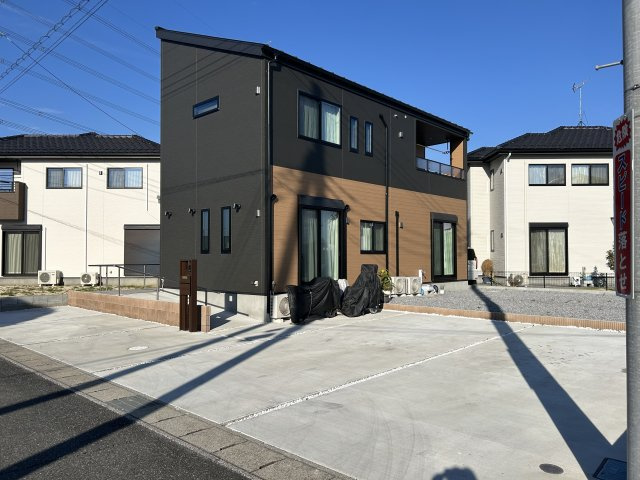 築浅中古　野田市関宿台町の駐車場