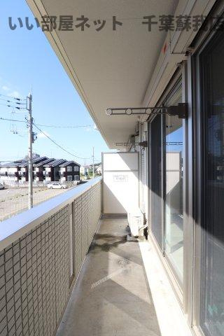 D-roomちはら台Eのバルコニー|暖かな日差しのふりそそぐバルコニー