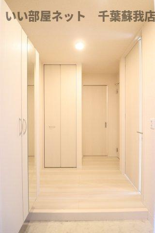 D-roomちはら台Eの玄関|明るい玄関です