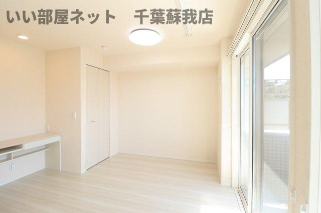 D-roomちはら台Eの居間・リビング|こちらの居間で趣味の時間をお楽しみください
