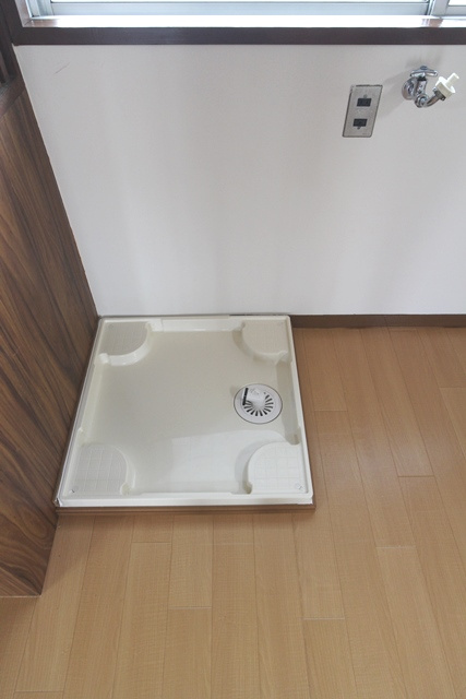 魚宗ビル【キャッシュバック対象物件】の洗面所|脱衣スペースもあります