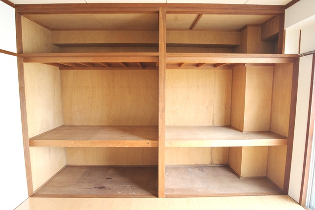 魚宗ビル【キャッシュバック対象物件】の収納|こまごまとしたものを収納できそうですね