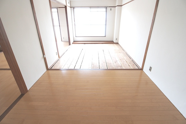 魚宗ビル【キャッシュバック対象物件】の寝室|落ち着いて過ごせるお部屋なので、寝室にいかがでしょうか