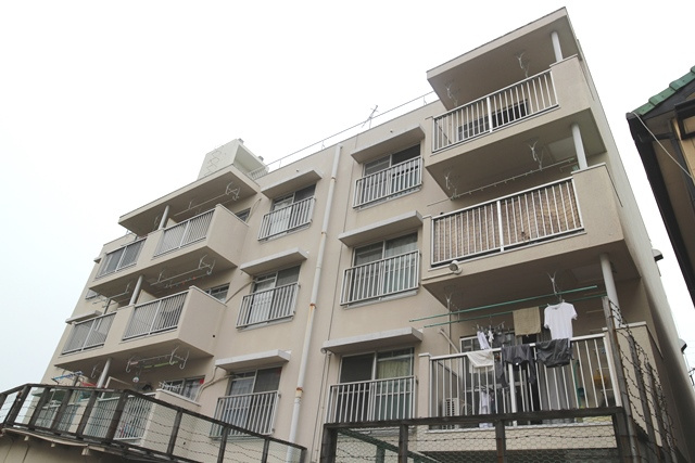 魚宗ビル【キャッシュバック対象物件】のエントランス|エントランスです